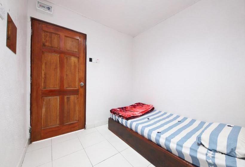 בית מלון כפרי Spot On 89719 Vasa Cottage 2