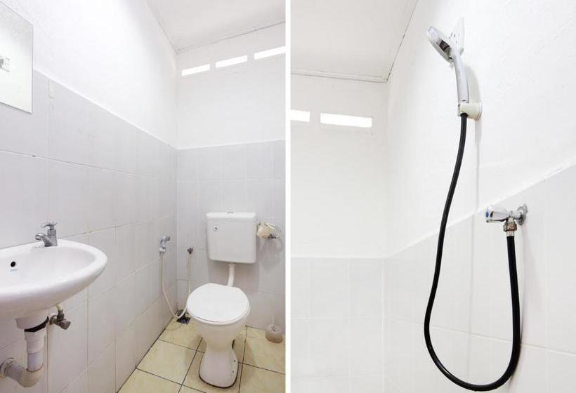 בית מלון כפרי Spot On 89719 Vasa Cottage 2