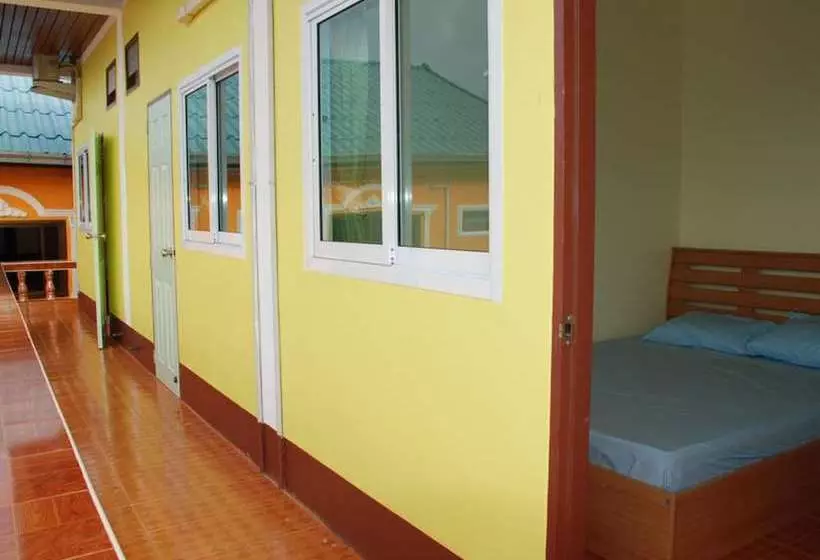 Hotelli Puangpayom Resort