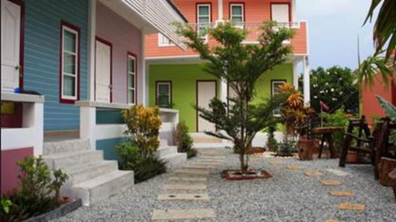 호텔 Puangpayom Resort