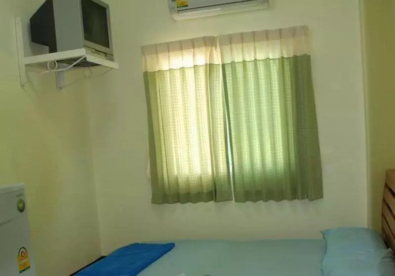 Hotelli Puangpayom Resort