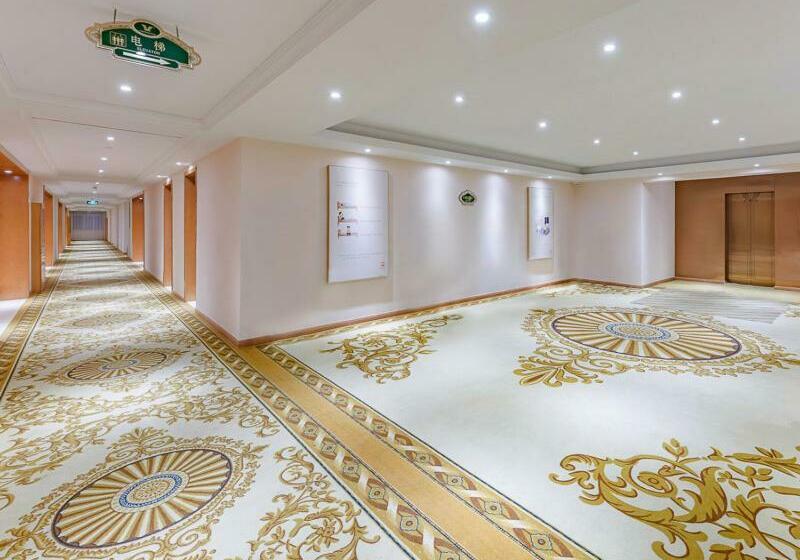 Vienna Hotel Jinan West Railway Station Lanxiang Road Quanli Auto Parts City Shop