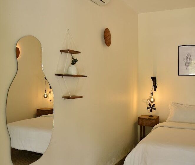 La Veranda Hotel & Restaurant