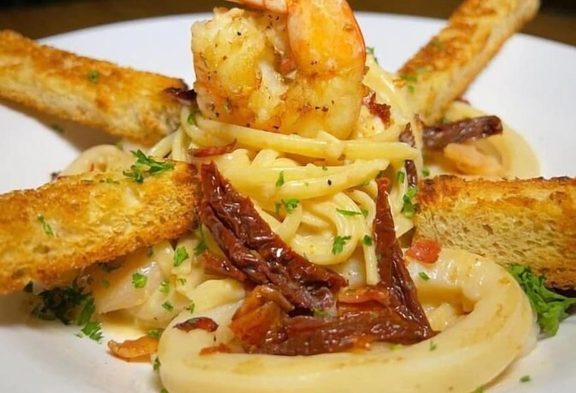 La Veranda Hotel & Restaurant