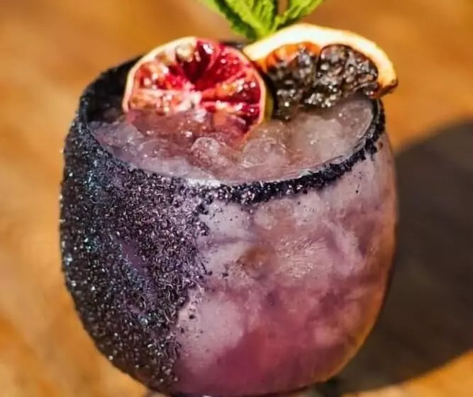 La Veranda Hotel & Restaurant