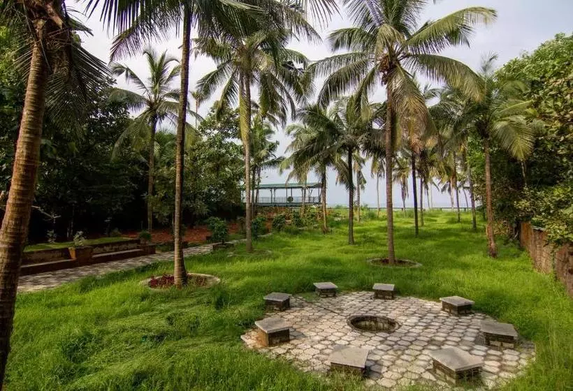 Meenkunnu Beach House By Village Resorts