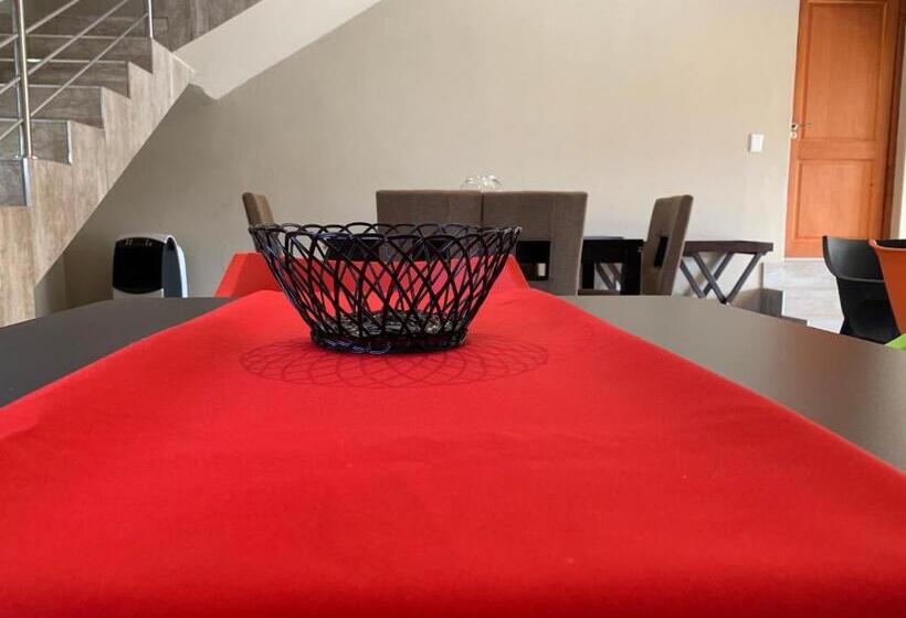 ペンション Malu Guest House