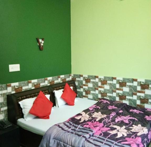 Pension Moksha Guest House