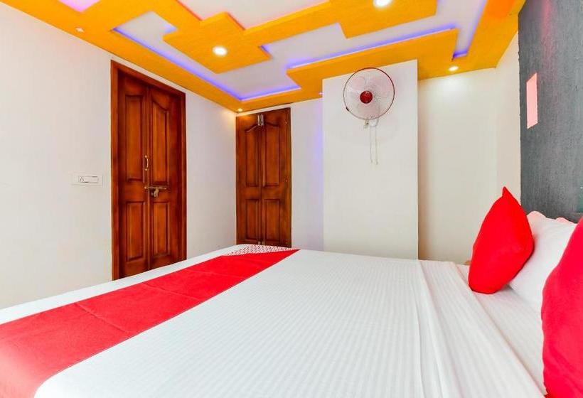 בית מלון כפרי Oyo 28075 Relax In Kerala 3 Bhk