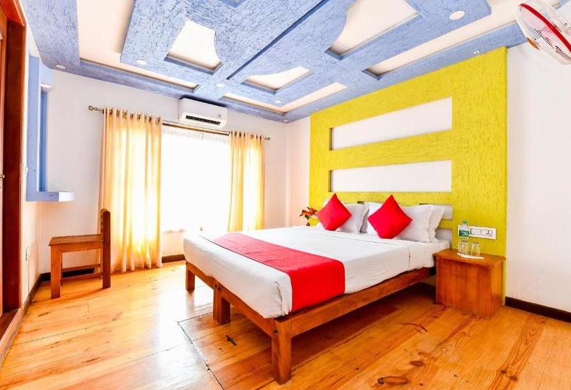 בית מלון כפרי Oyo 28075 Relax In Kerala 3 Bhk