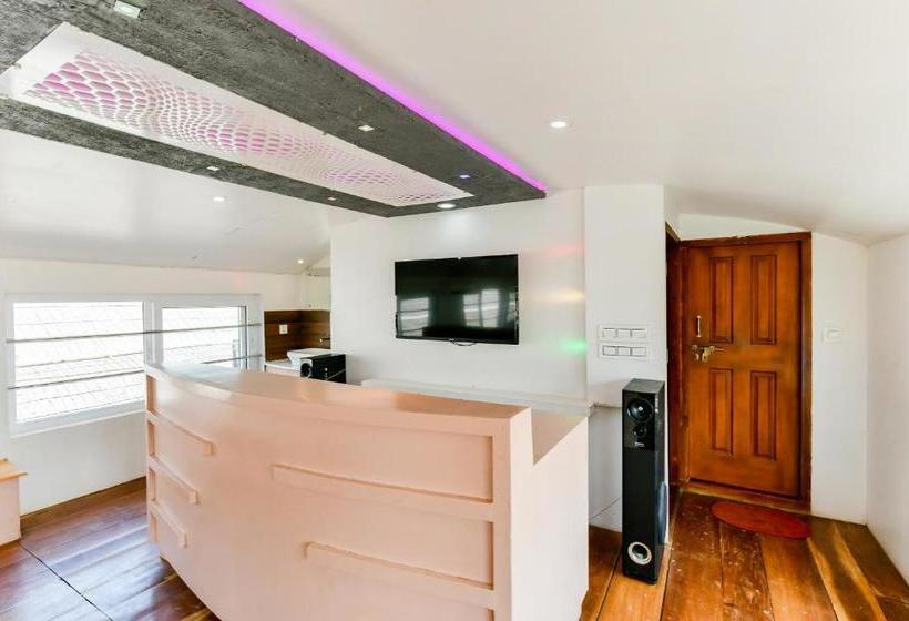 בית מלון כפרי Oyo 28075 Relax In Kerala 3 Bhk