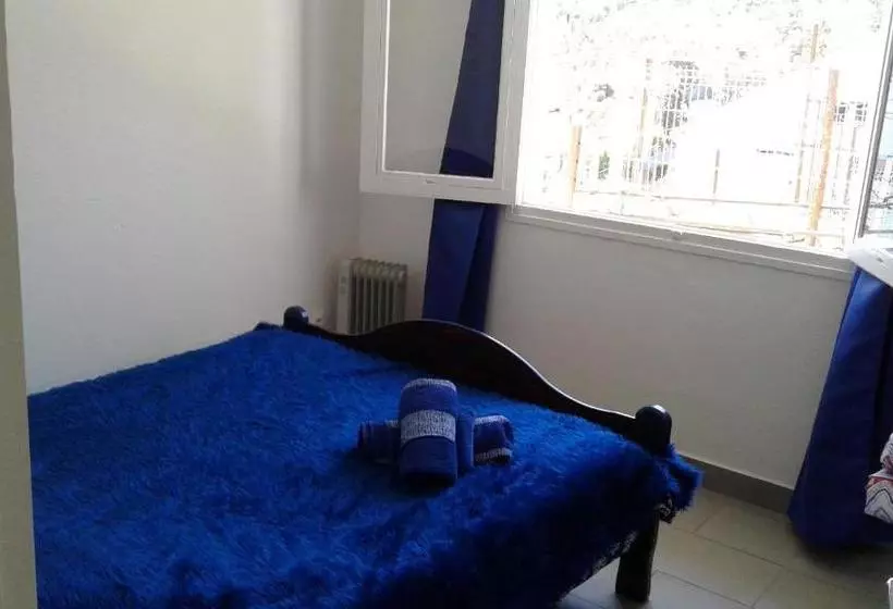 پانسیون Ti Case En L'air