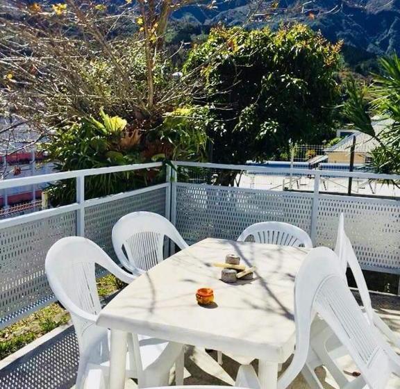 پانسیون Ti Case En L'air