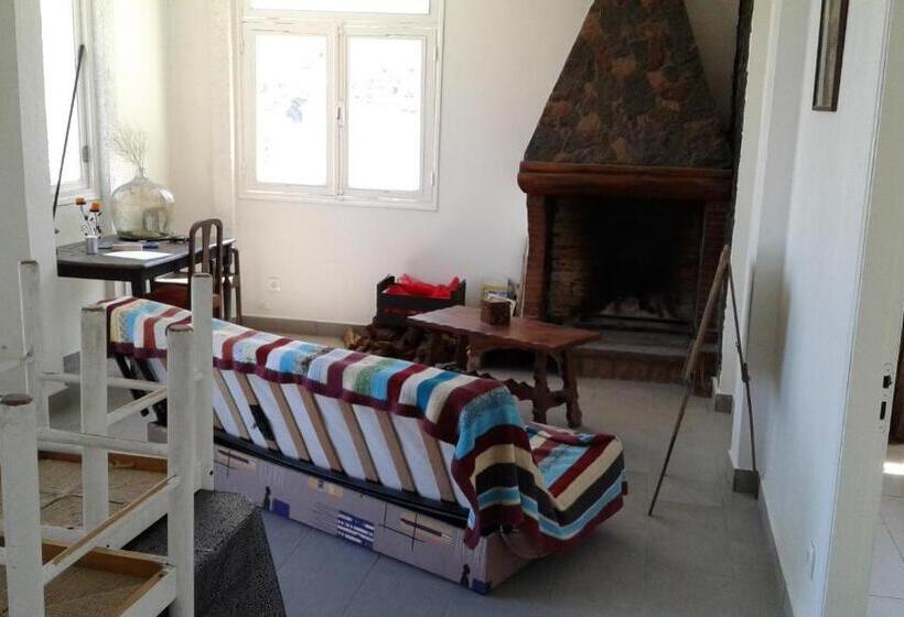 پانسیون Ti Case En L'air