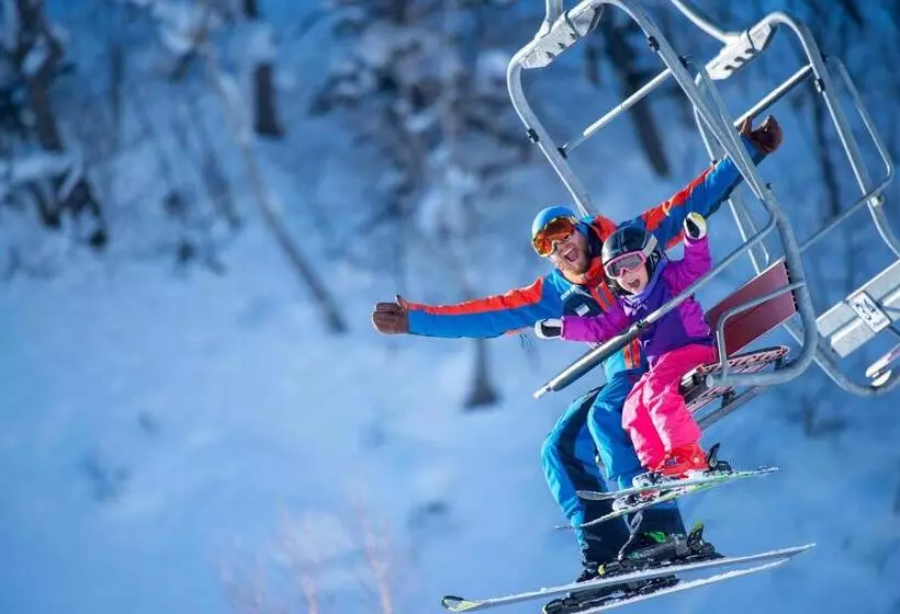 Yu Kiroro, Ski In Ski Out Luxury Residences