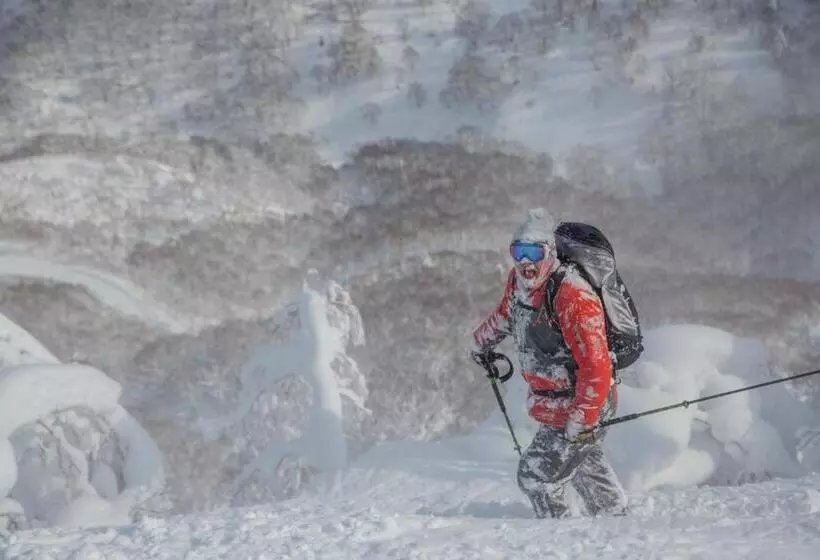 Yu Kiroro, Ski In Ski Out Luxury Residences