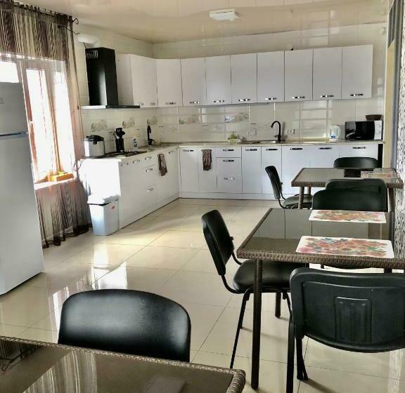 Ostello Gostinyi Dvorik Nikol