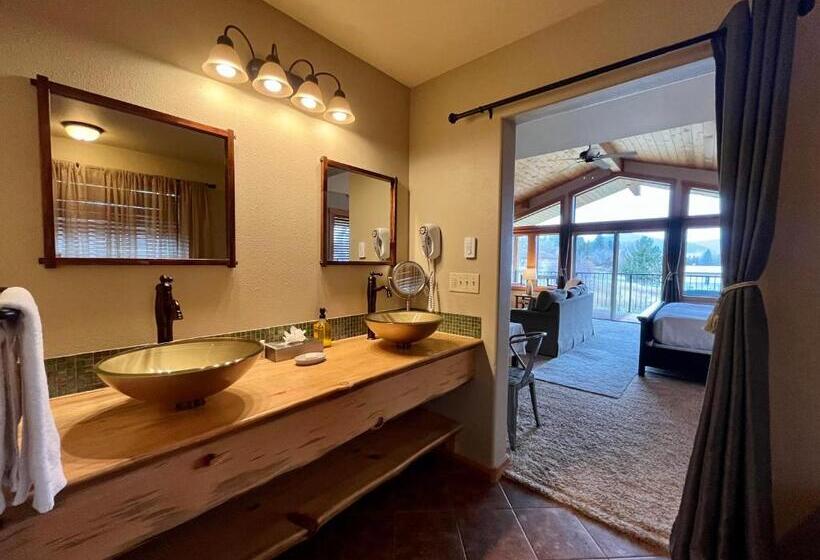 הוסטל Mt Gardner Inn