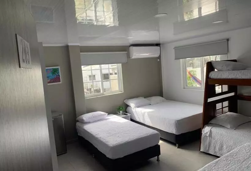 هاستل Summer Breeze