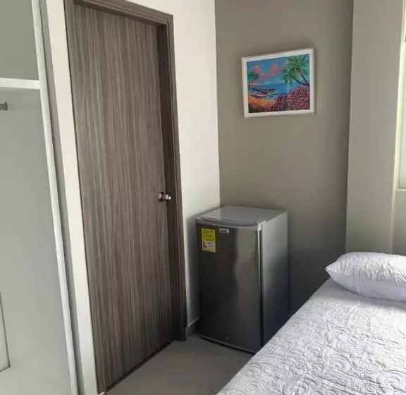 هاستل Summer Breeze