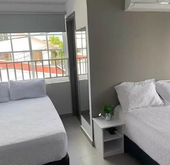 هاستل Summer Breeze