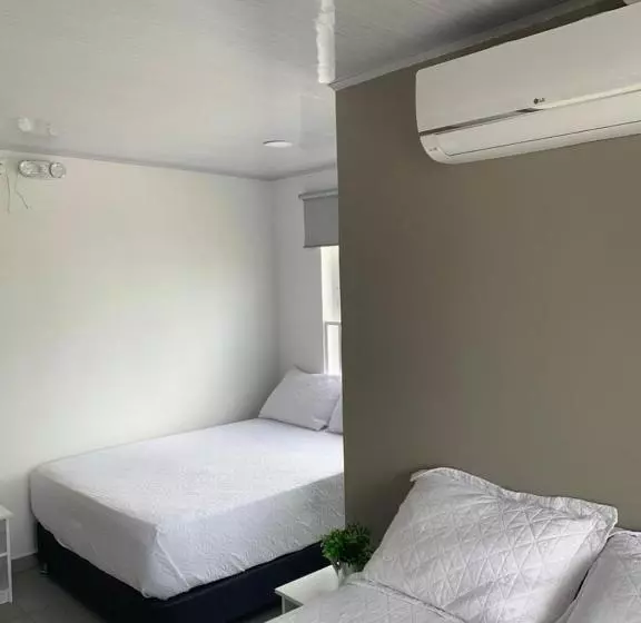 هاستل Summer Breeze