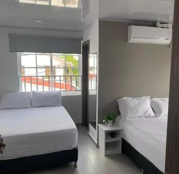 هاستل Summer Breeze