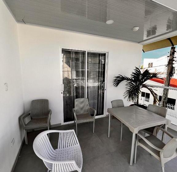 هاستل Summer Breeze