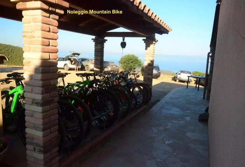 Hotelli Agriturismo Costa Verde