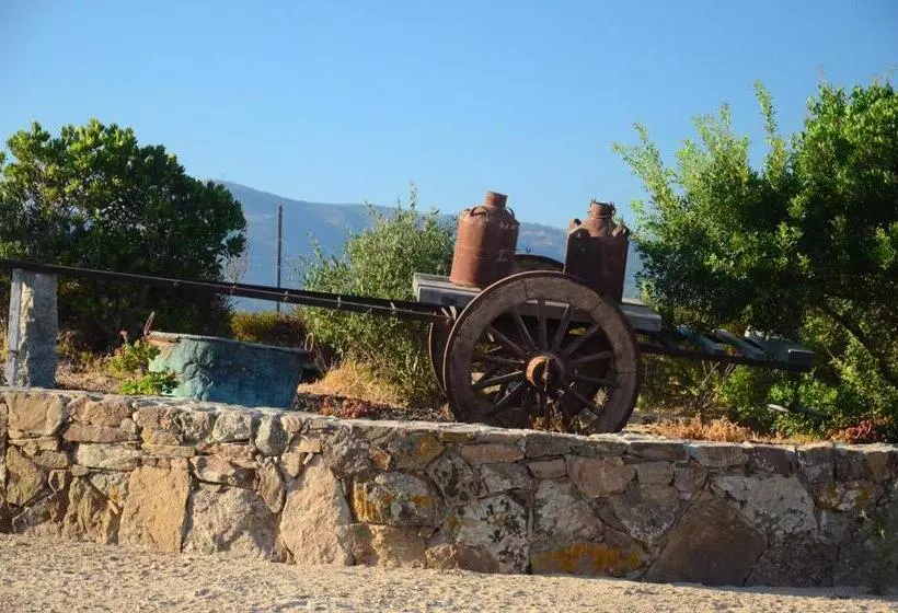 Hotelli Agriturismo Costa Verde