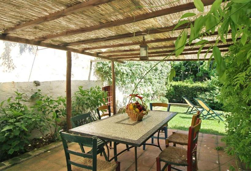 هتل Agriturismo Mansi Bernardini