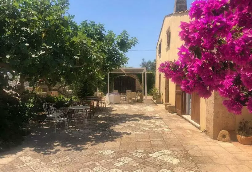 ホテル Agriturismo Masseria Alcorico