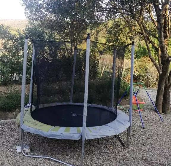 Hotelli Agriturismo Montereggi