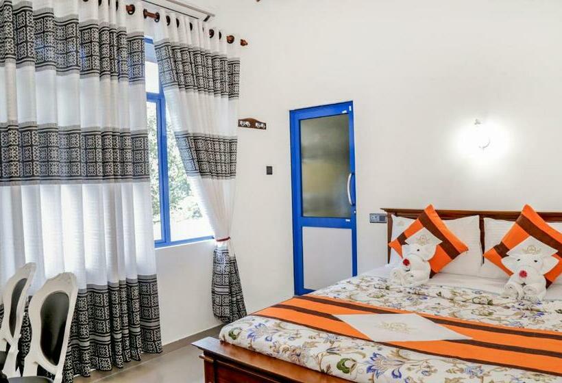 ホテル Ranmal Airport Transit