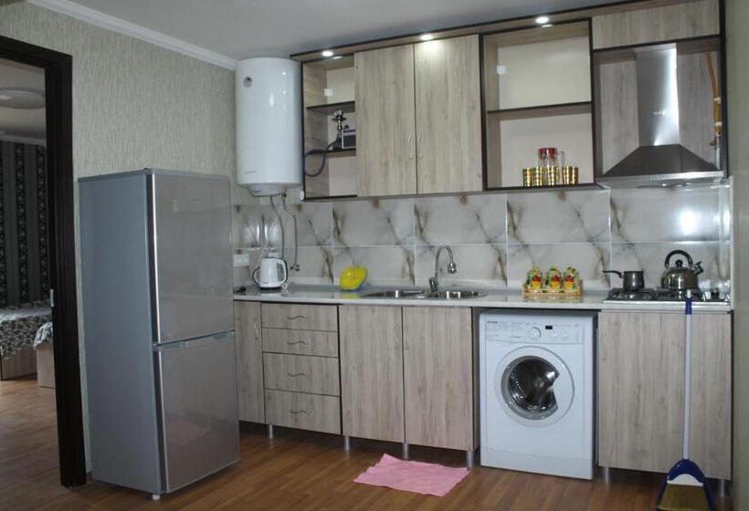 پانسیون Akaki's Guesthouse