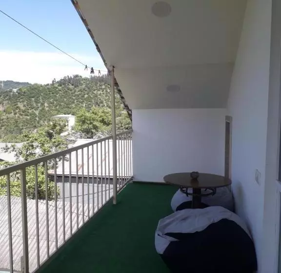 پانسیون Akaki's Guesthouse