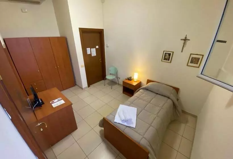 پانسیون Casa Per Ferie Sant'anna