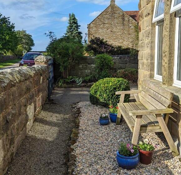 بنسيون Halmer Grange Guest House