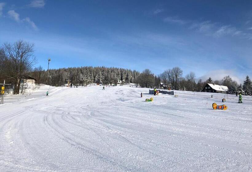 פנסיון Penzion V Kolonce