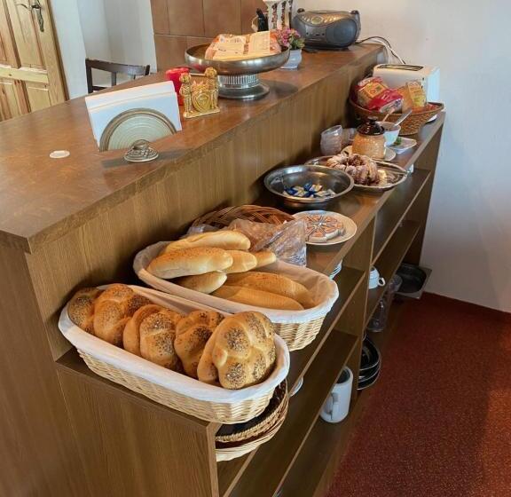 פנסיון Penzion V Kolonce