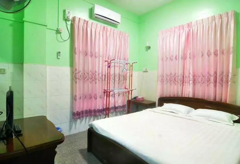 پانسیون Saw Nyein San Guest House