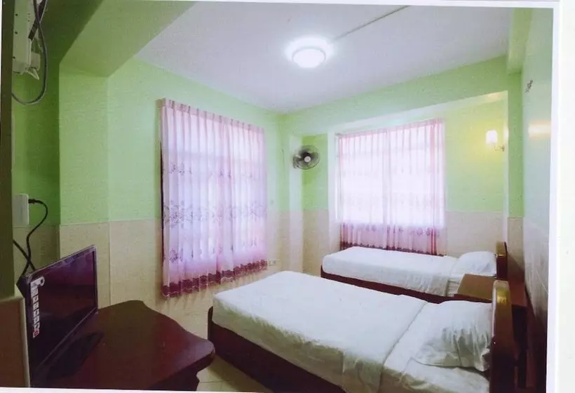 پانسیون Saw Nyein San Guest House