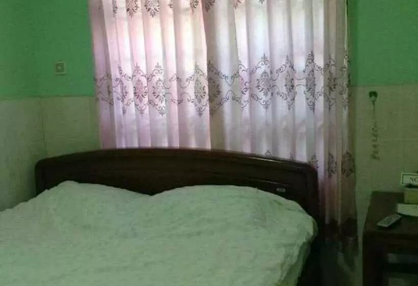 پانسیون Saw Nyein San Guest House