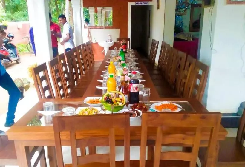 Majatalo Sigiri Mount Villa & Restaurant