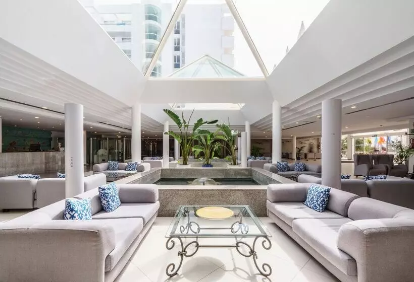 ホテル Alua Gran Camp de Mar