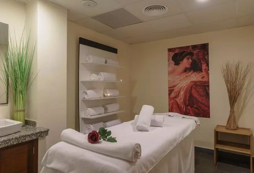 ホテル Alua Gran Camp de Mar