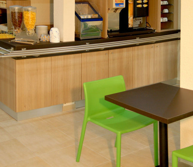 فندق Initial By Balladins Bollène