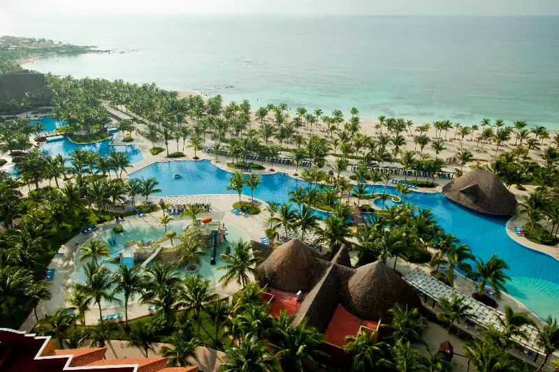 Hotel Barcelo Maya Caribe  All Inclusive