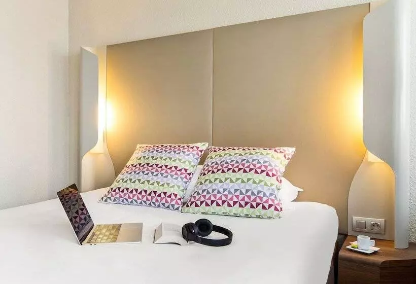 Отель Campanile Montélimar Nord A7