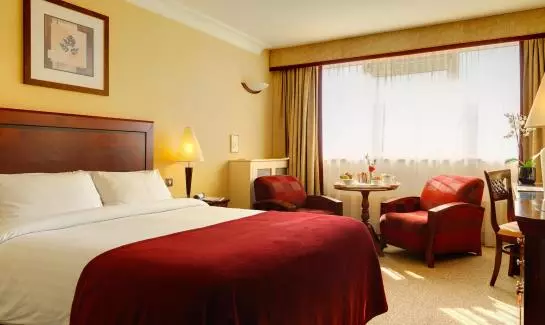 בית מלון כפרי D4 Clyde Court